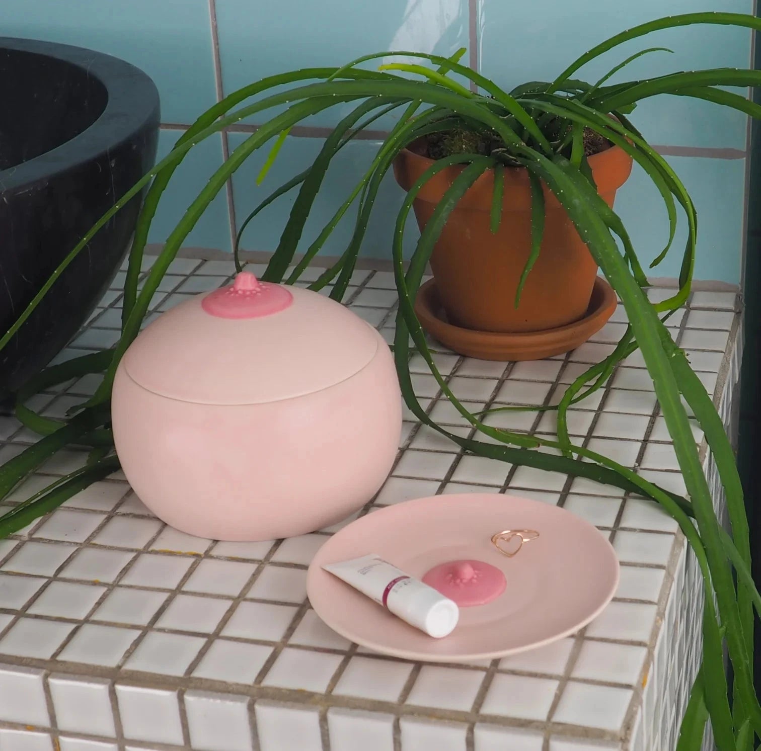 The Boob Pot - Pot/vide-poche Bitten